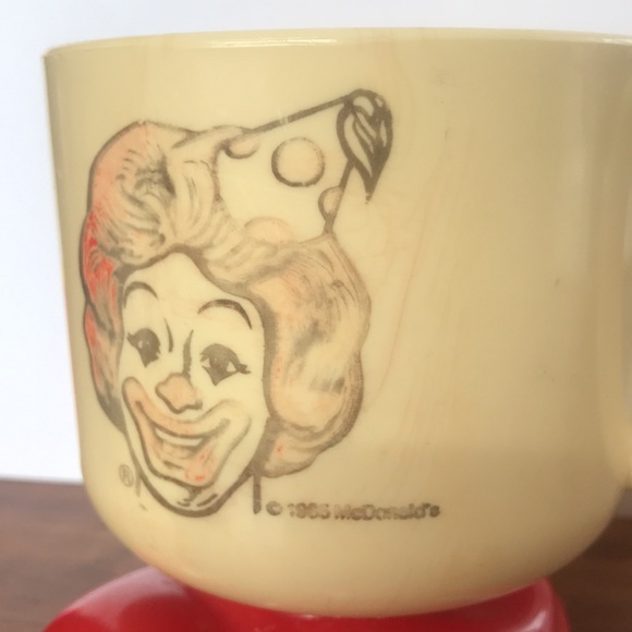 Vintage McDonald's Ronald Plastic Footed Mug Cup - Picture 8 of 9